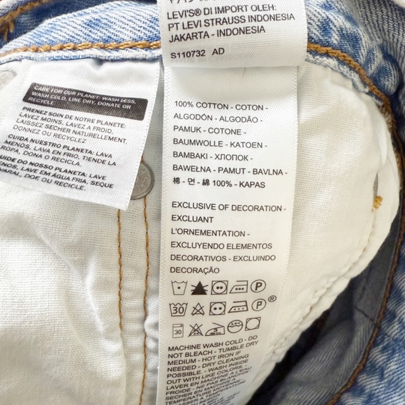 Levis 501 Light Blue Distressed Denim Shorts Size 26 - Picture 6 of 6